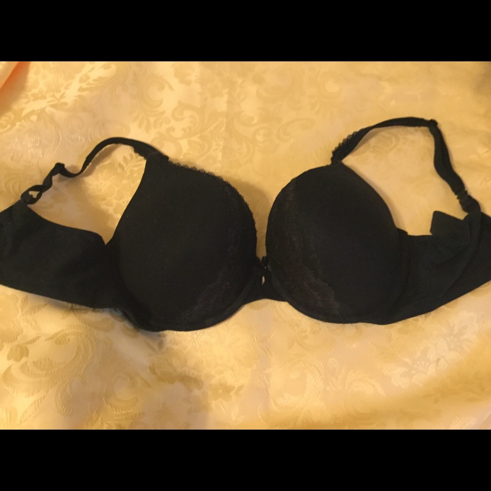 Victoria’s Secret Body by Victoria Padded Bra 36D